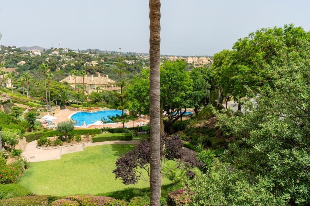 Cozy 2 Bedroom With Stunning Sea Views *